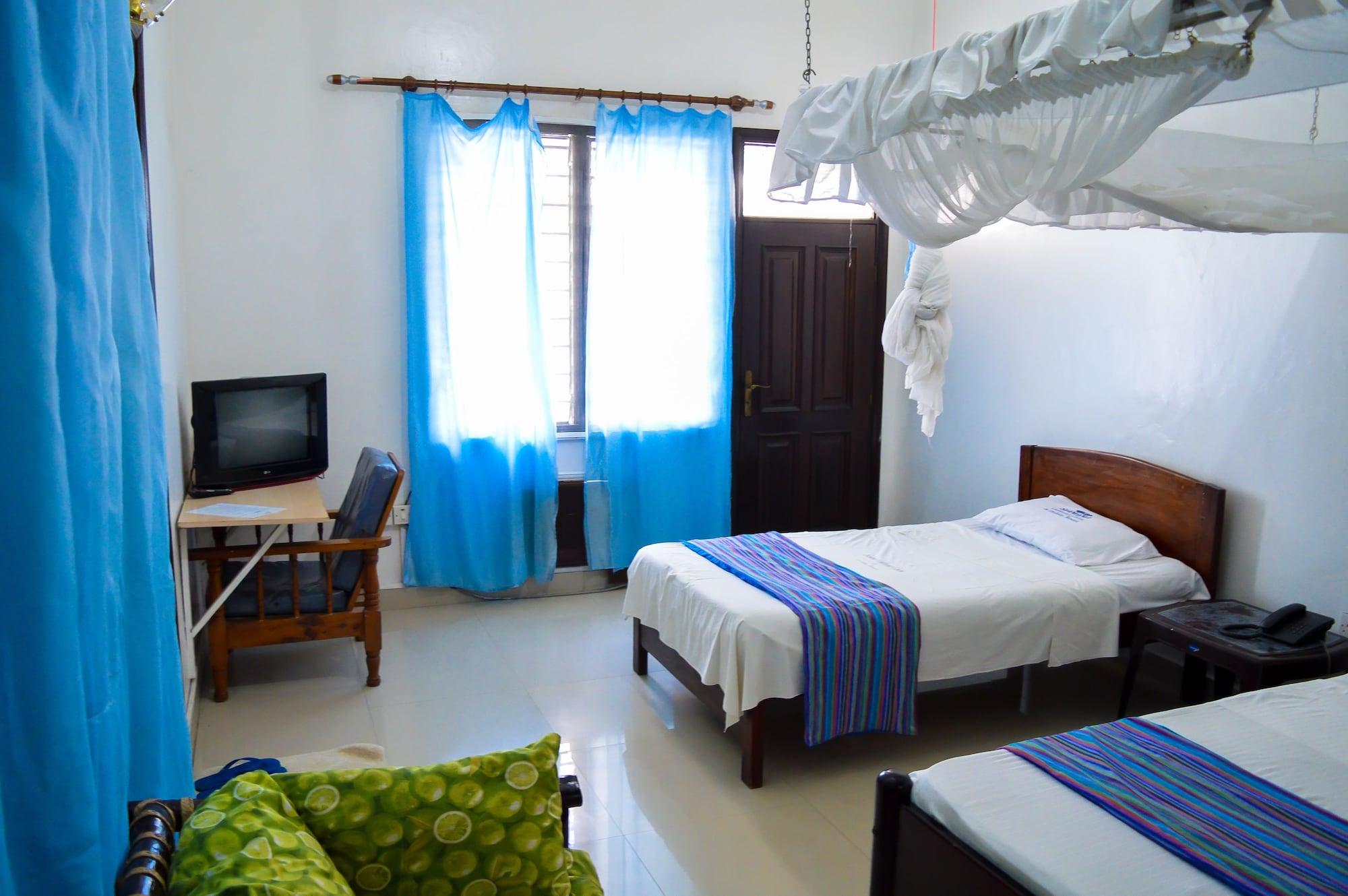 Sanana Conference Center And Holiday Resort Mombasa Esterno foto