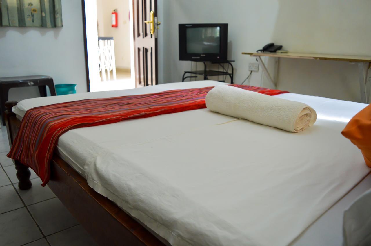 Sanana Conference Center And Holiday Resort Mombasa Esterno foto