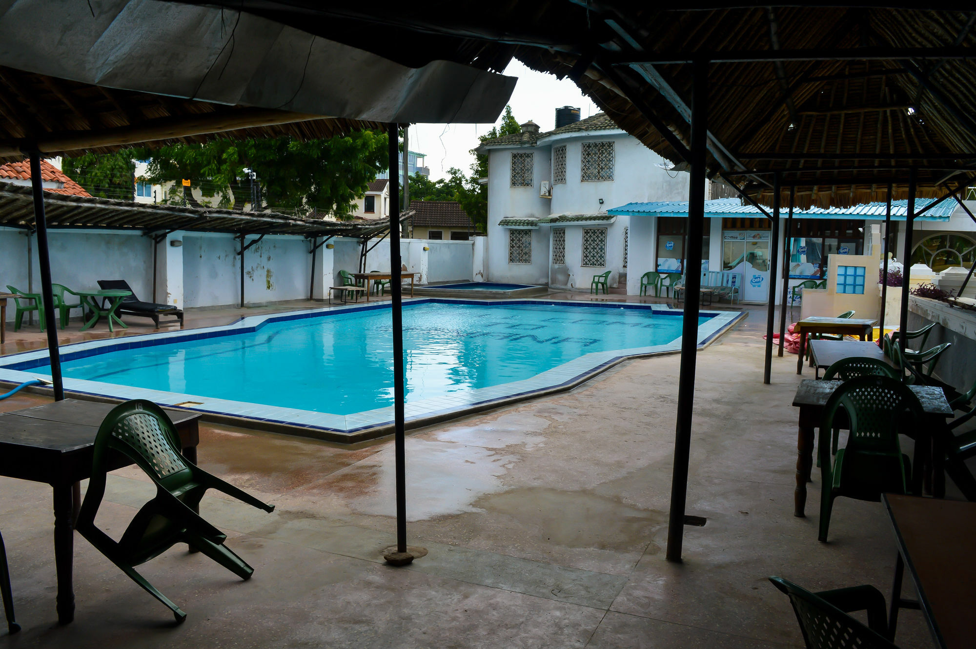 Sanana Conference Center And Holiday Resort Mombasa Esterno foto